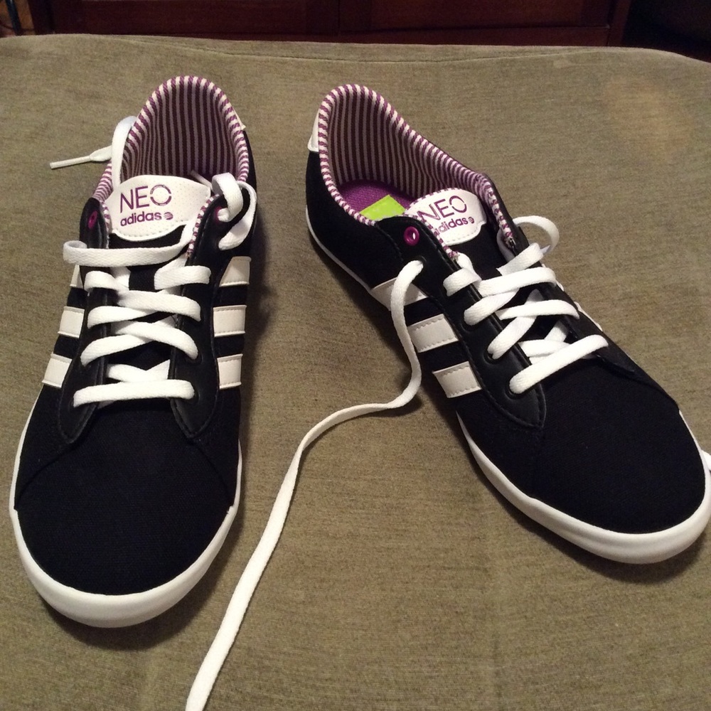 Adidas new qt court